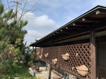 雨樋と受け金具を外した状態