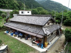 屋根葺き替え工事前
