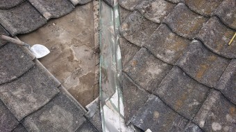 谷板金の掃除