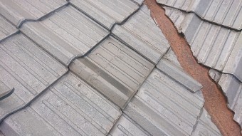 セメント瓦