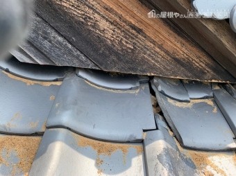 破風をカットした写真
