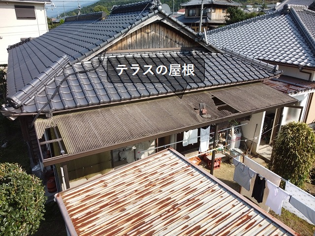 四国中央市で強風で物干しのテラス屋根の波板が飛ばされてお困りのお客様