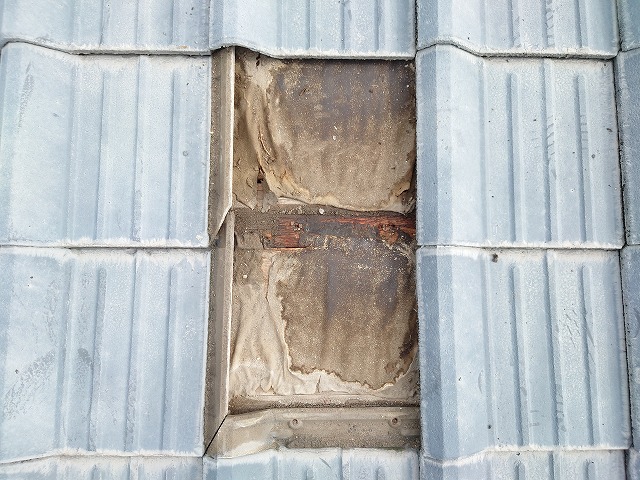 セメント瓦下の防水紙