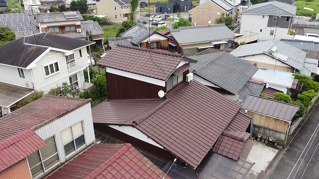 屋根リフォーム前の屋根
