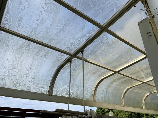 アクリル板のテラス屋根