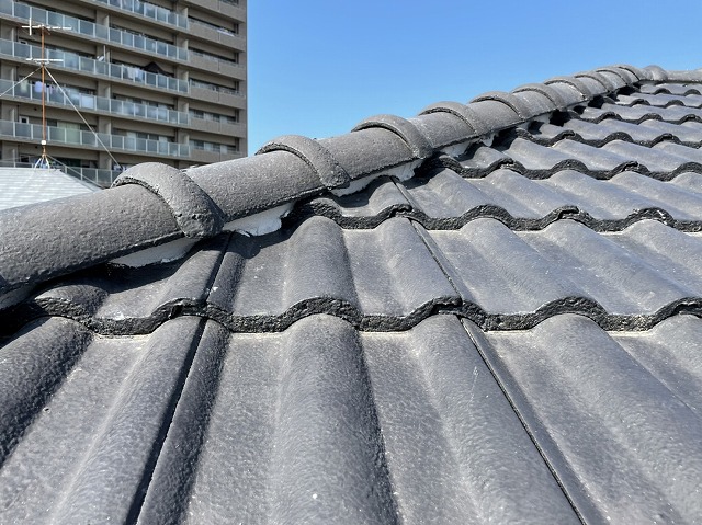 新居浜市にて積水ハウスのお家の屋根修理をします
